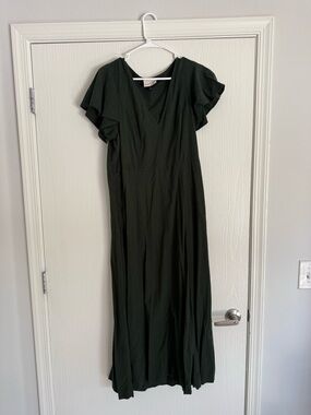 Universal Thread Dark Green V-Neck Flutter Sleeve Maxi Dress